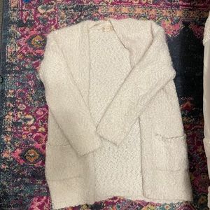 Altair’s state cardigan